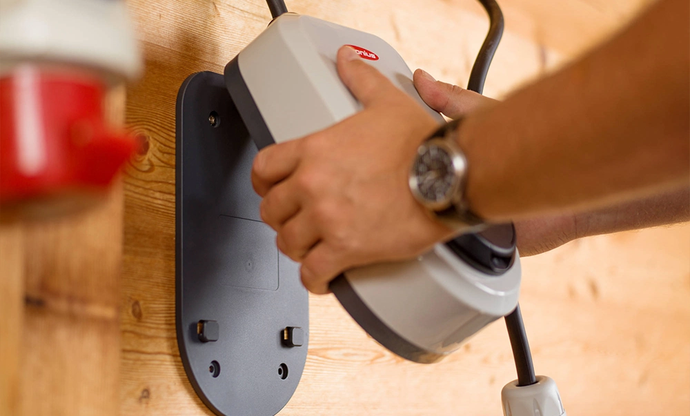 Fronius Wattpilot Araç Şarj Cihazı